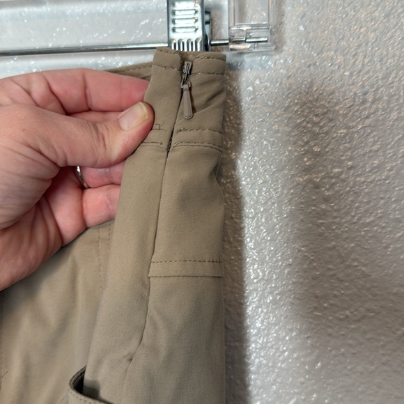 Lucy Women's Tan Athletic Mini Skirt Size Small - Picture 4 of 6